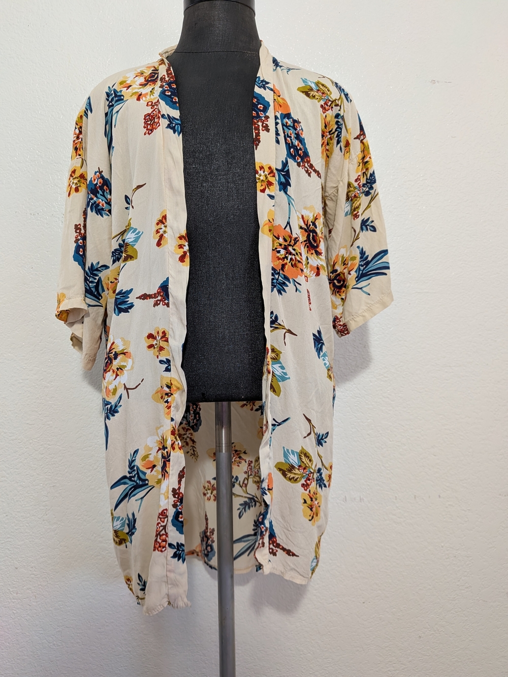Do everything in love Cream Floral Open-Front Kimono One Size